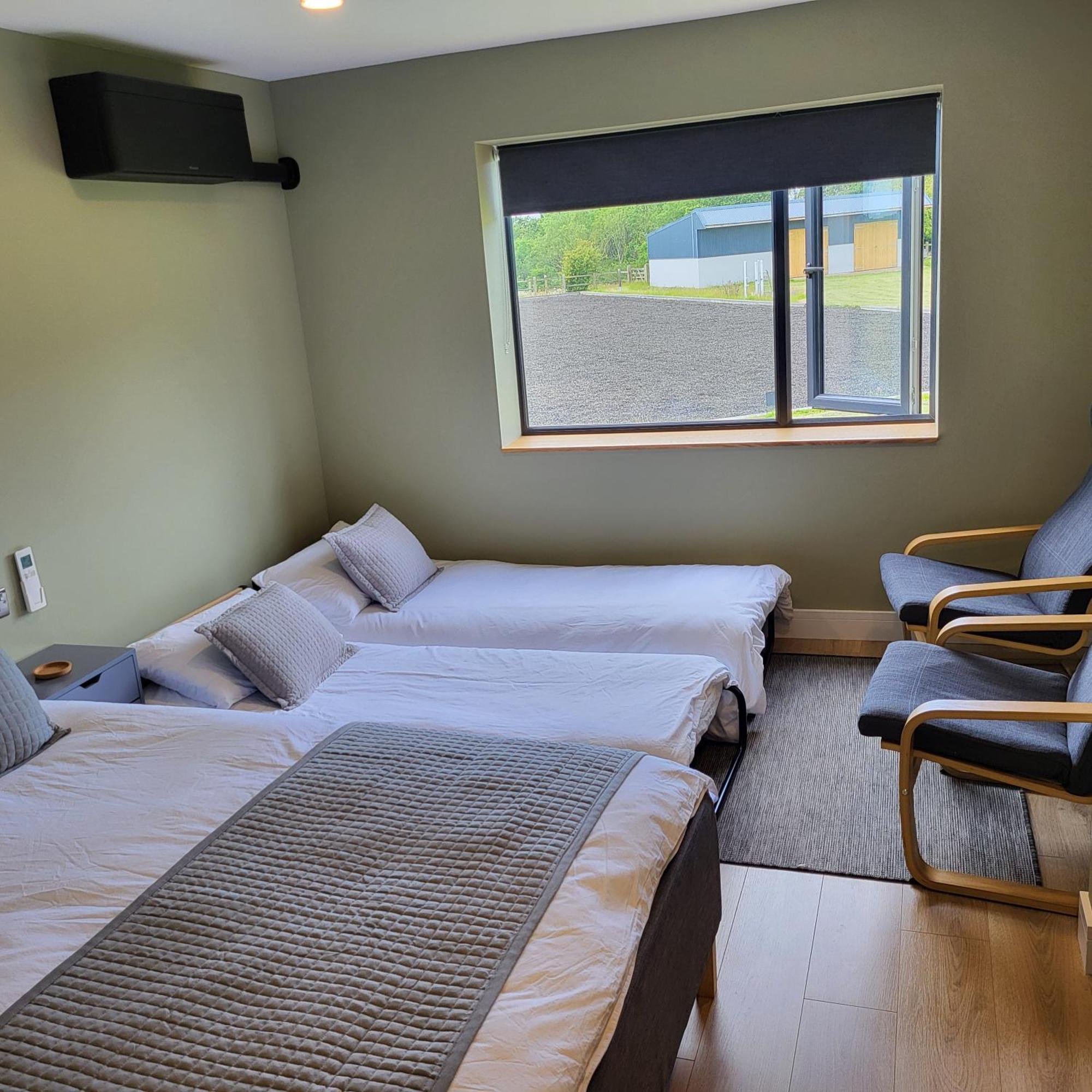 Open Acres Accommodation And Airport Parking Backwell Kültér fotó
